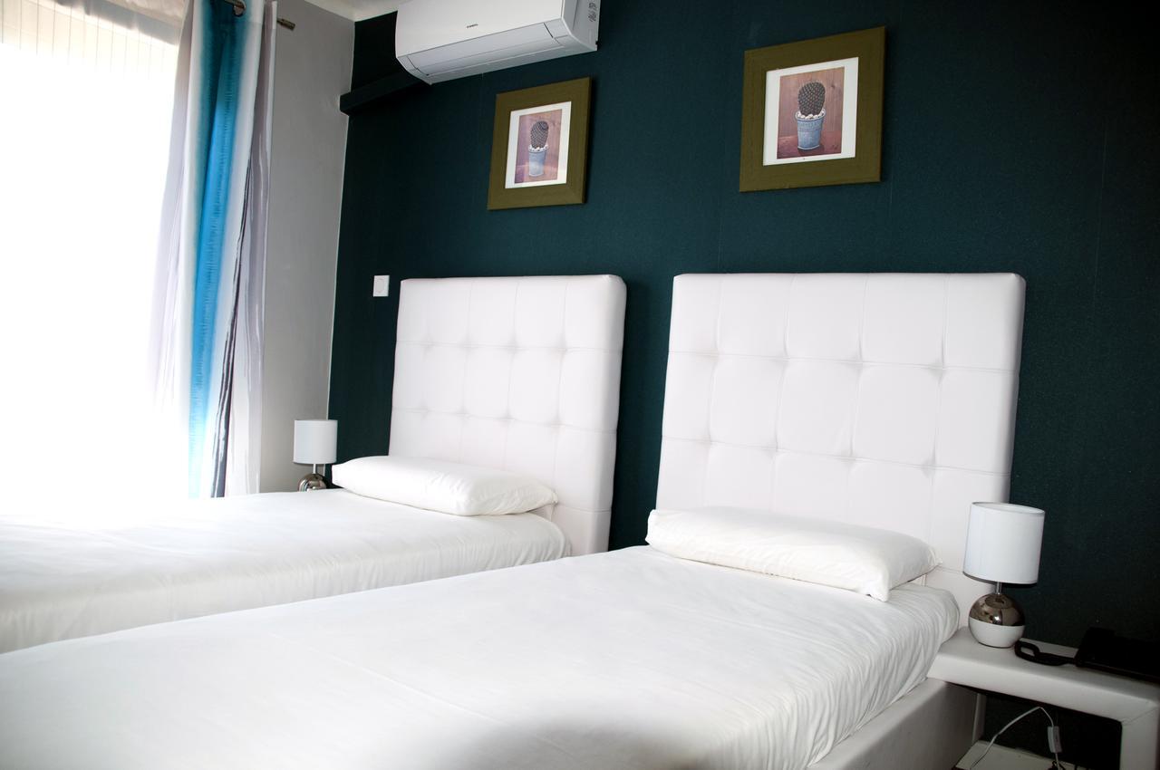 ארגלס-סור-מר Hotel Bleu Azur מראה חיצוני תמונה
